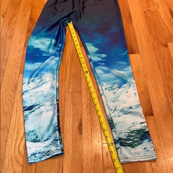 Snowy mountain nature leggings - Picture 7 of 9